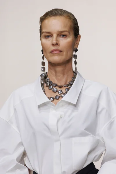 Look 14